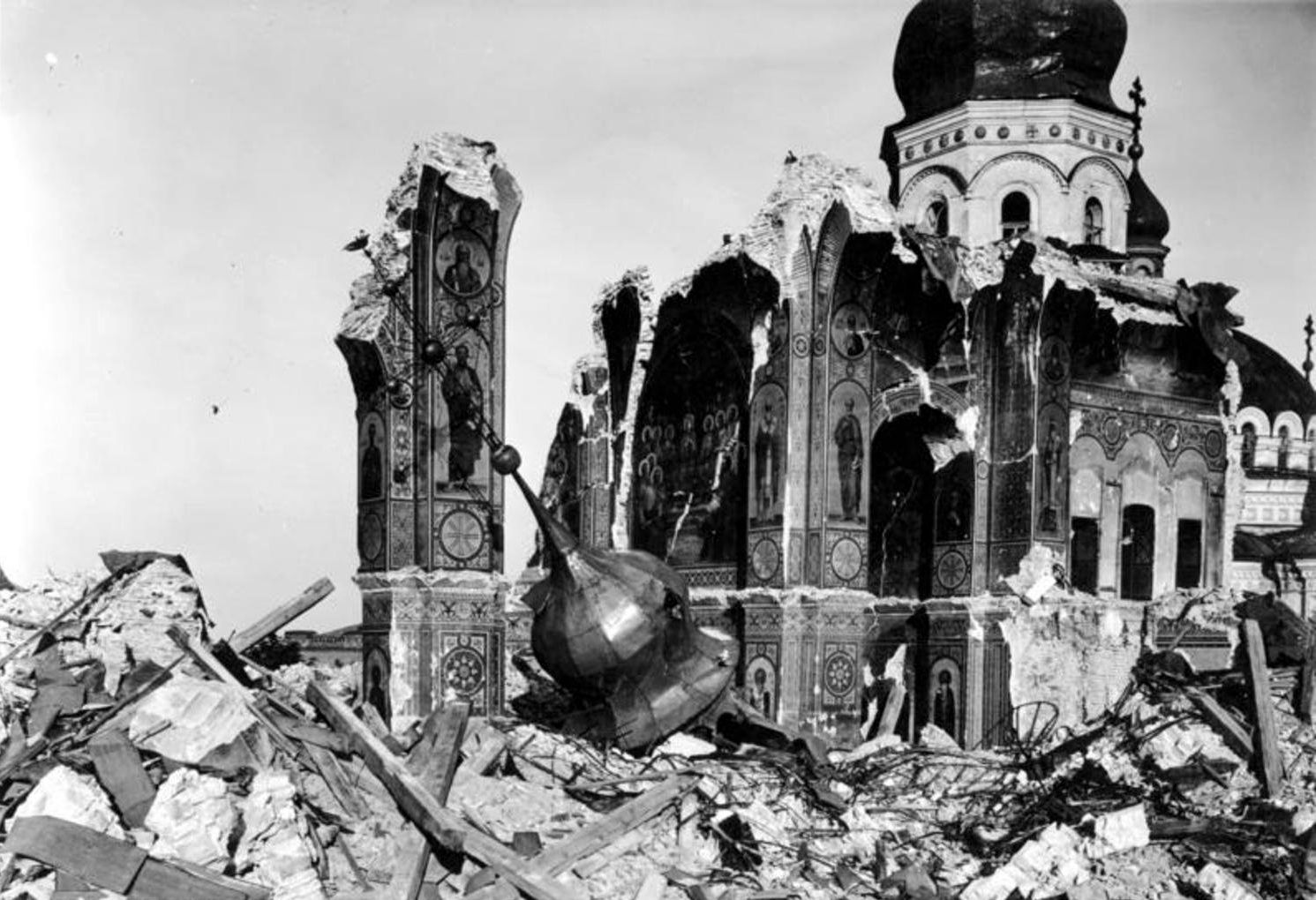 взрыв храма