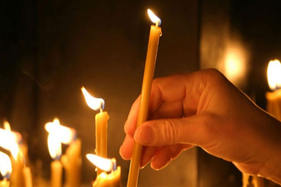 На что поставить свечи если нет подсвечника
