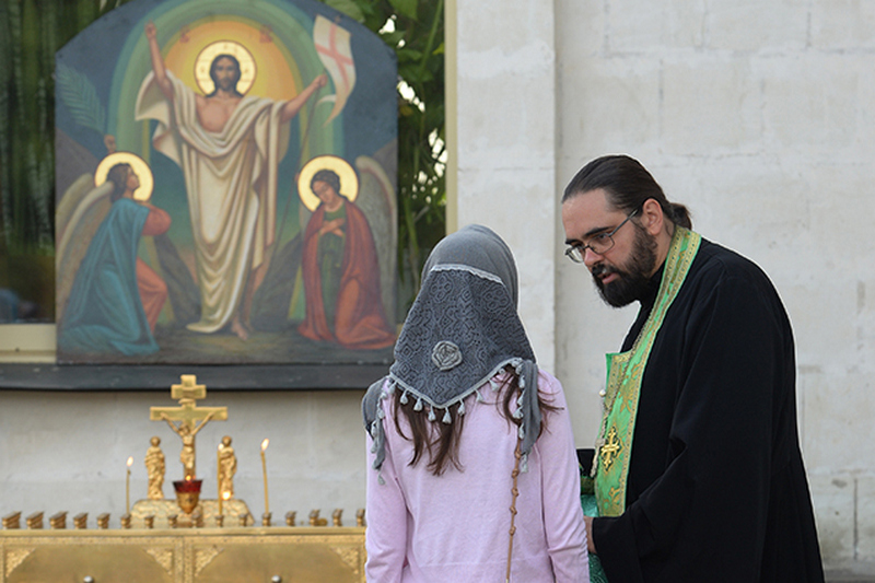 Разговор в храме со священником